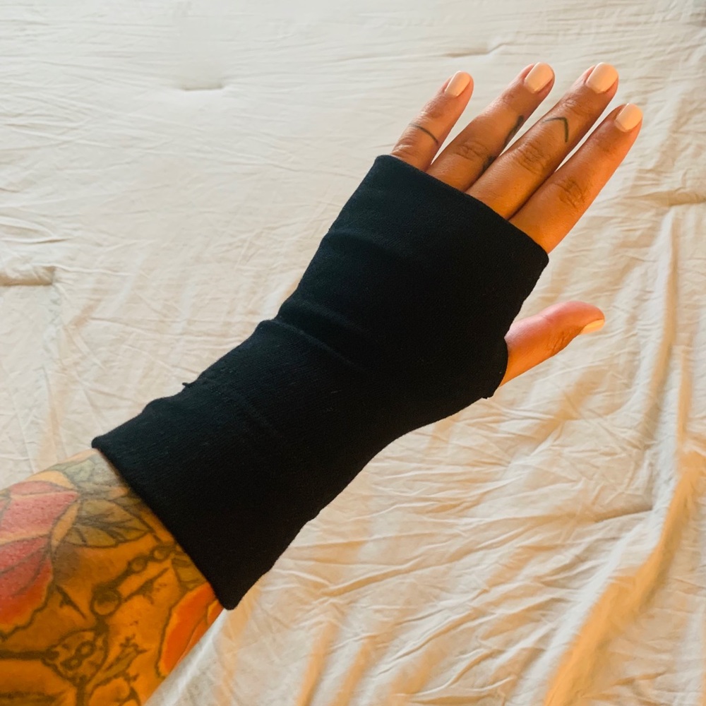 Open Hand Gloves